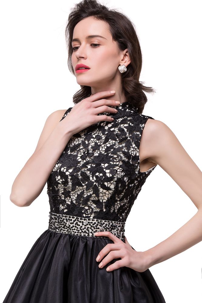 A-Linie Neckholder-Partykleid aus Spitze