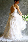 Vestido de novia de encaje con lazo, escote halter, espalda descubierta y corte en A, con cola de corte WD405