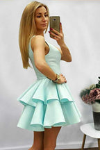 A-Linie Neckholder Kurzes Ärmelloses Mint Satin Homecoming Kleid mit Rüschen PD085