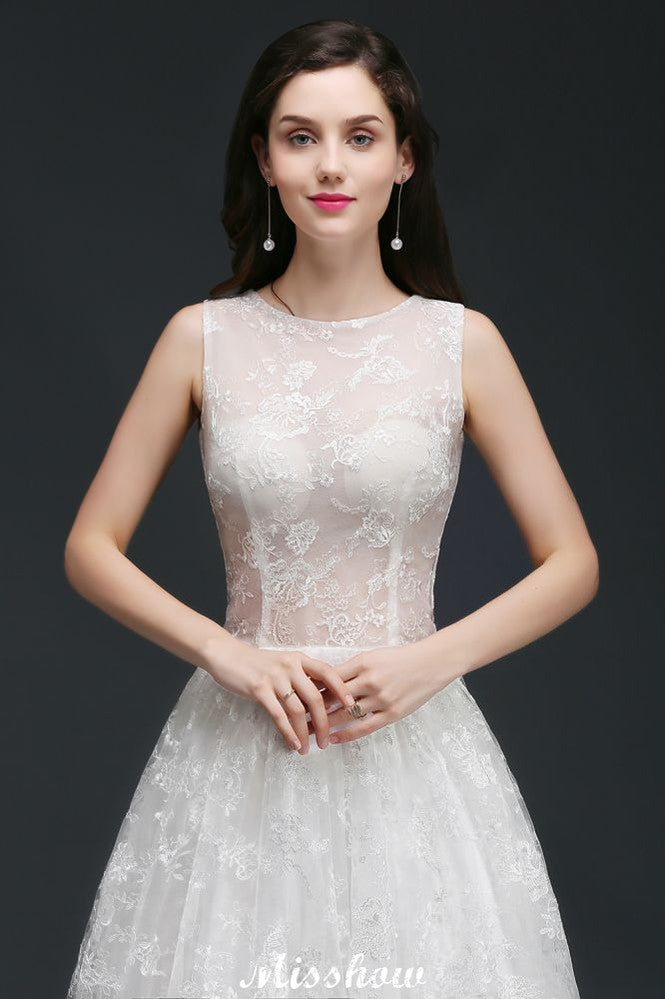 Vestidos de novia sencillos de encaje con cola de joya y corte en A con botones