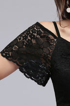 Vestido de dama de honor de gasa con encaje negro, escote en V y corte A largo