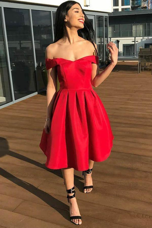 Vestido de fiesta de satén rojo plisado con hombros descubiertos y corte en A PD313