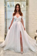 A-Linie, schulterfrei, Schleppe, weißes Brautkleid mit Stufenschlitz WD478