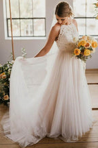 A-Linie Rundhals Sweep-Schleppe Tüll Brautkleid mit Spitze WD390