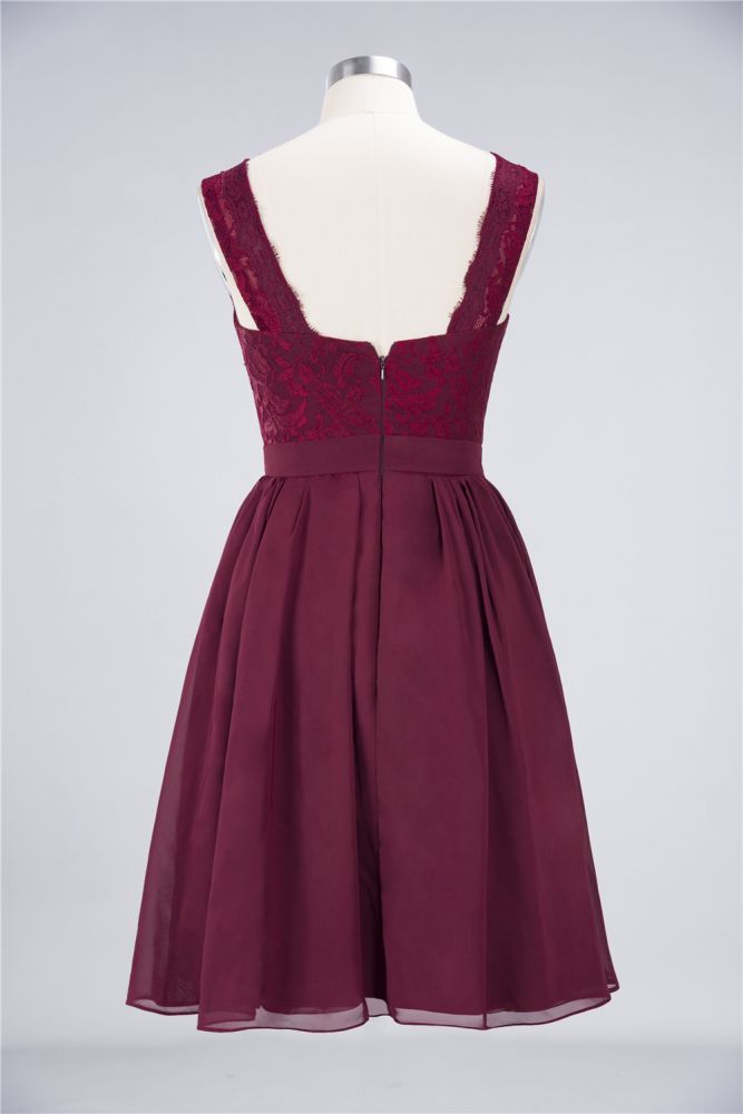 A-Line Ruffles Chiffon Lace V-Neck Evening Party Dress Sleeveless Knee-Length Homecoming Dress