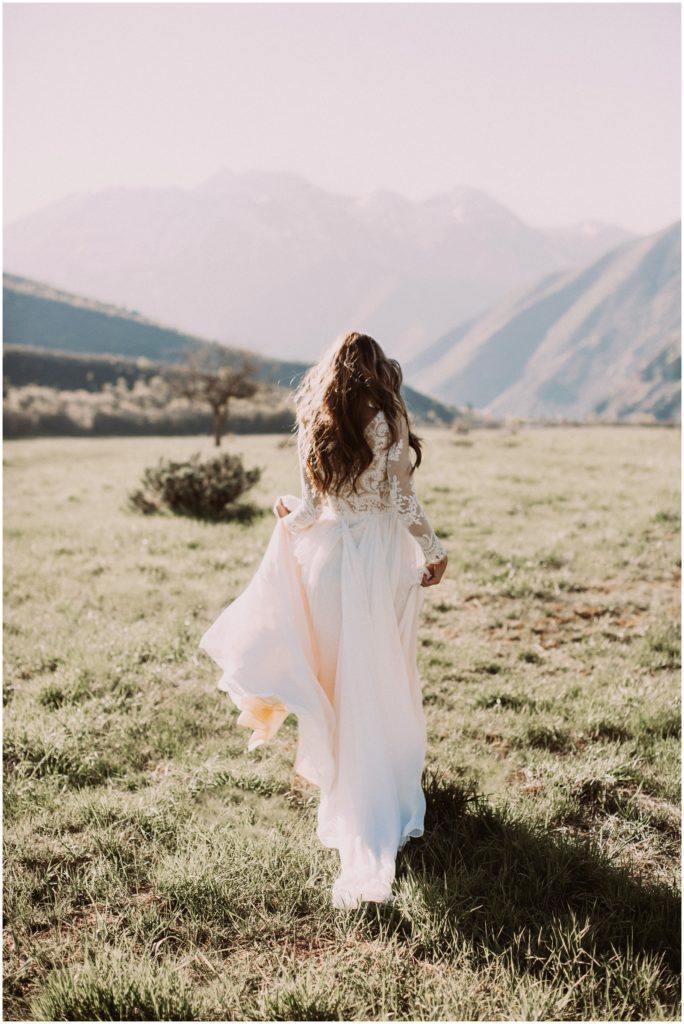 A-Linie U-Ausschnitt Spitze Brautkleid Langarm Rustikale Brautkleider WD521