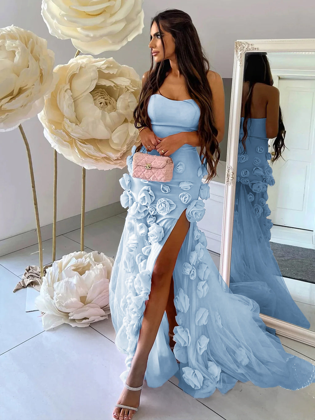 Vestido de fiesta sexy de corte A con escote en forma de corazón, sin mangas, con abertura en el pecho y flores rosas