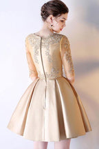 A-Linie Kurze Ärmel Gold Spitze Satin Kurzes Ballkleid Homecoming Kleid PD212