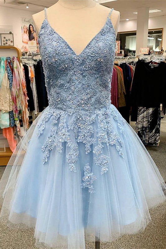 Vestidos de fiesta cortos sin mangas con apliques de tul azul cielo y corte A