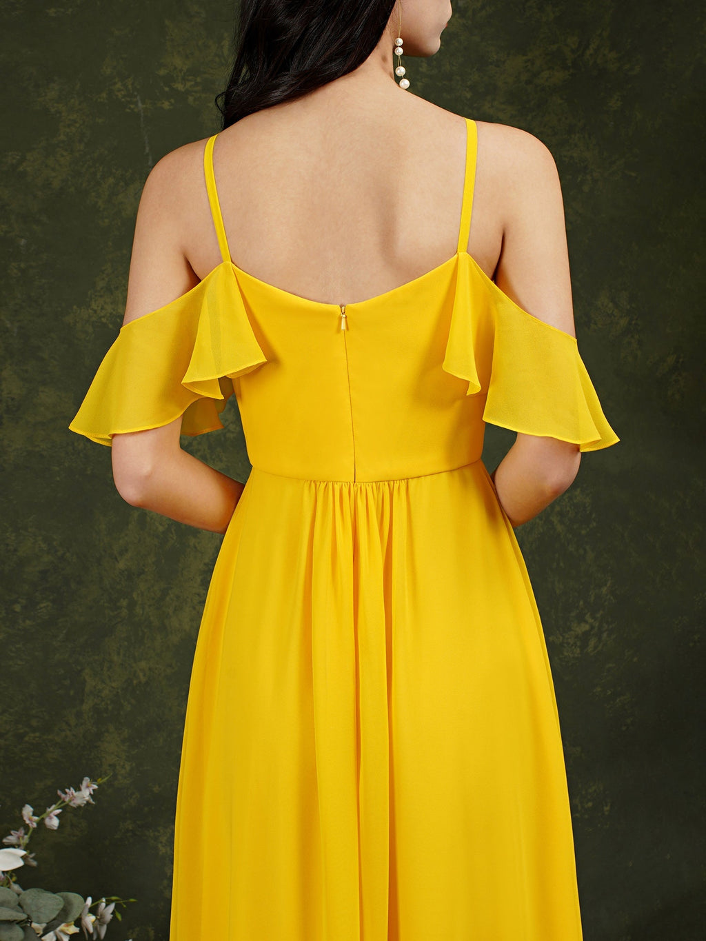 Vestido de dama de honor de gasa con volantes, hombros descubiertos, tirantes finos y bolsillos, corte A