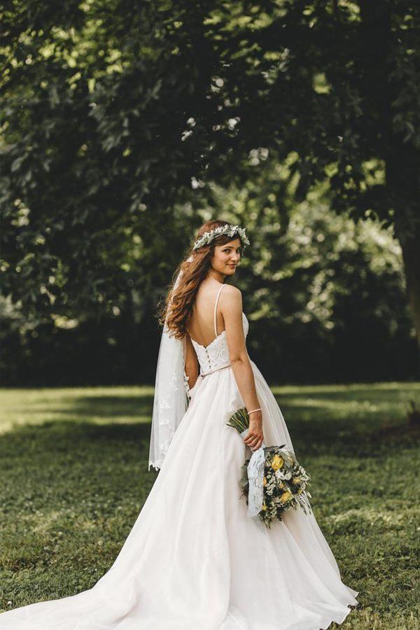 A-Linie Spaghettiträger Ärmelloses Brautkleid mit Hofschleppe WD541