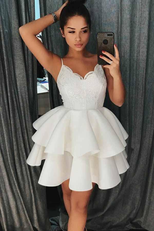 A-Linie Spaghettiträger Stufen Kurzes Satin Homecoming Kleid mit Spitze PD025