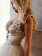 A-Linie Träger Bodenlang Perlenbesetztes Brautkleid Langes Ballkleid WD538