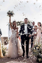 Vestido de novia de tul con corte en A, escote corazón, sin mangas y cola larga WD295