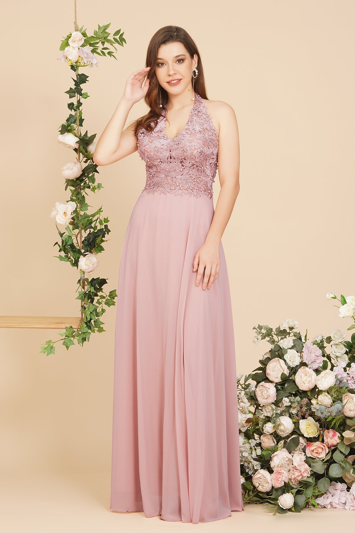 Vestido largo de noche de gasa con escote en V y apliques, sin mangas, para dama de honor