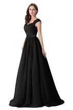 Vestido de dama de honor de gasa con escote en V y apliques en forma de A