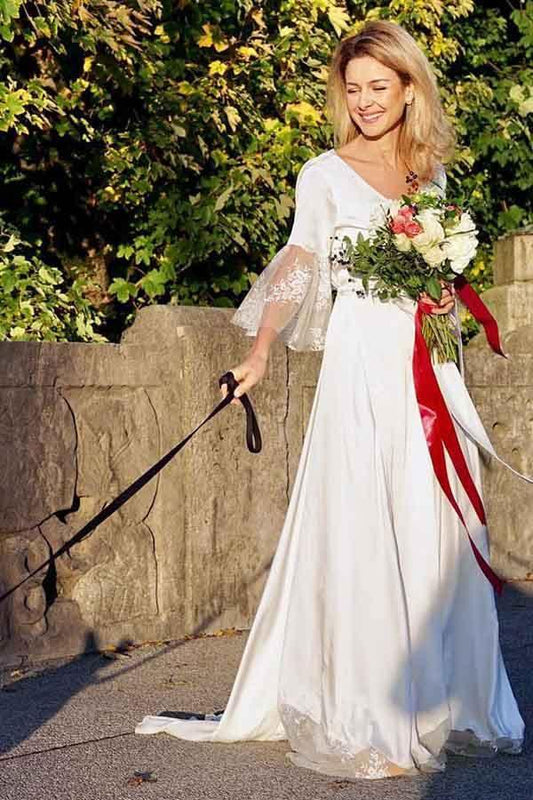 A-Linie V-Ausschnitt Langarm Satin Hochzeitskleid mit Spitze WD312