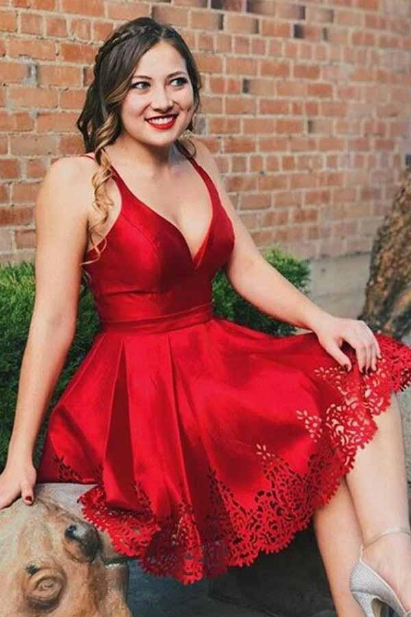 A-Linie V-Ausschnitt Plissee Kurzes Rotes Satin Homecoming Kleid PD026