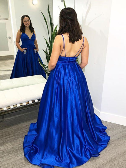 A-Linie V-Ausschnitt Satin Lange Ballkleider mit Taschen Königsblau Rückenfreies Abendkleid