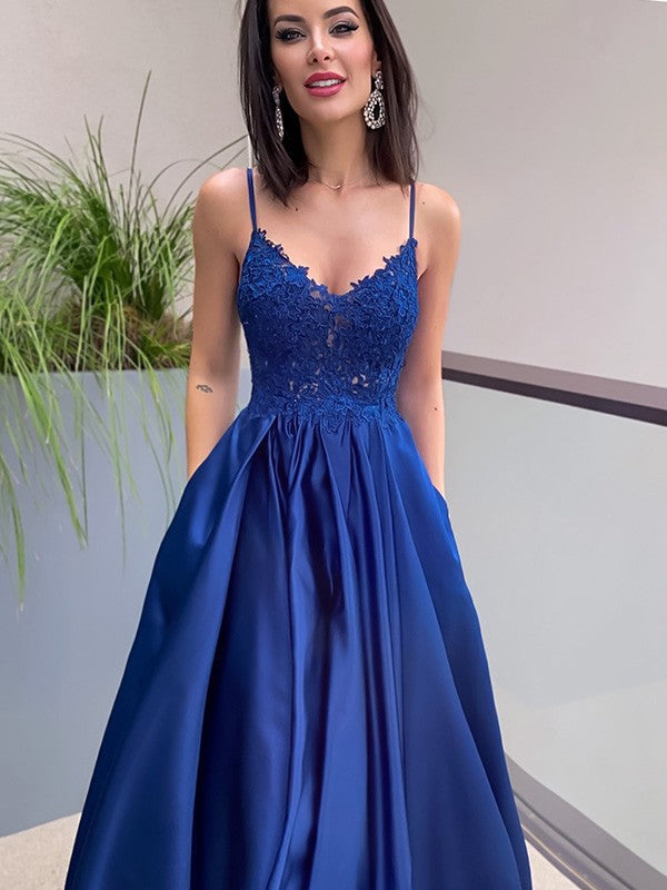 A-Linie/Elegant Applikationen Spaghettiträger Satin Ärmellos Bodenlang Ballkleider
