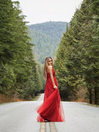 Vestidos de fiesta elegantes de corte A/a con apliques de tul, sin mangas, escote en V y largo hasta el suelo