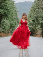 Vestidos de fiesta elegantes de corte A/a con apliques de tul, sin mangas, escote en V y largo hasta el suelo