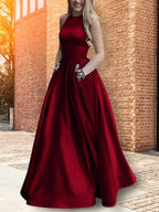A-Linie/Elegant Neckholder Ärmellos Bodenlang Perlen verziert Satin Abiballkleider