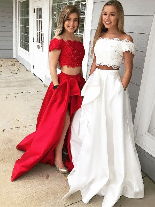 A-Linie/Elegant Off-the-Shoulder Ärmellos Spitze Satin Zweiteilige Ballkleider