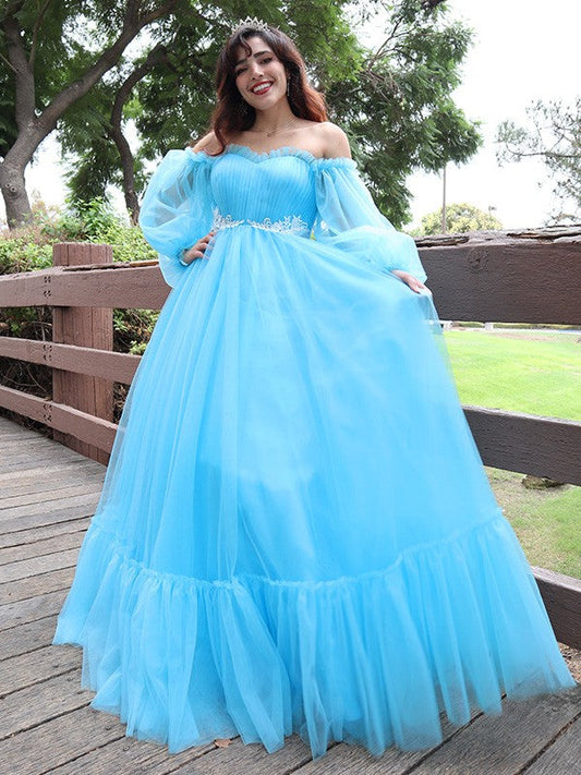 Elegante vestido de fiesta de corte A con hombros descubiertos, apliques de tul, mangas largas y largo hasta el suelo
