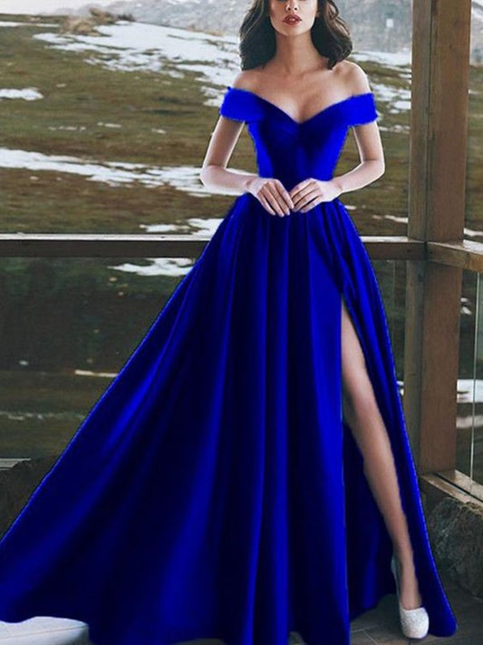 Elegante vestido de fiesta de satén con volantes, sin mangas, hombros descubiertos y largo hasta el suelo.