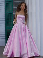 A-Linie/Elegant Trägerlos Ärmellos Bodenlang Rüschen Satin Ballkleider