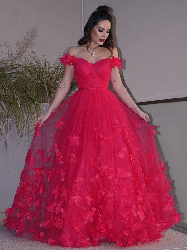 Elegante vestido de fiesta de tul con flores hechas a mano, corte A, hombros descubiertos, sin mangas y largo hasta el suelo