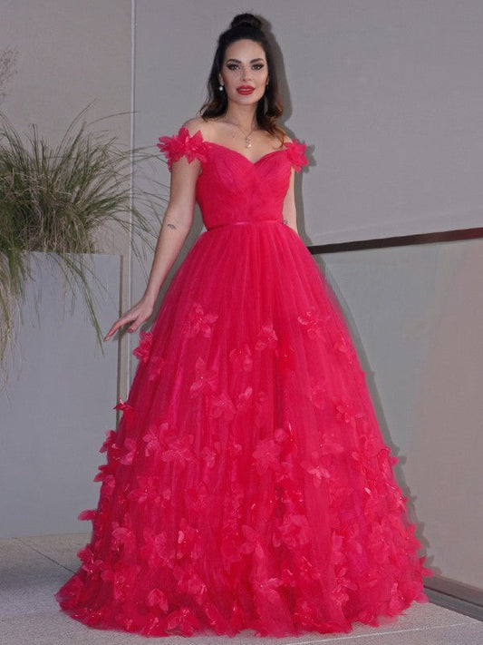 Elegante vestido de fiesta de tul con flores hechas a mano, corte A, hombros descubiertos, sin mangas y largo hasta el suelo