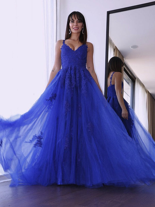 Vestidos de fiesta elegantes de tul con escote en V, sin mangas y apliques