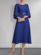 Vestido de gasa para madre de la novia, corte A, escote redondo, largo hasta la rodilla, plisado, con broche de cristal