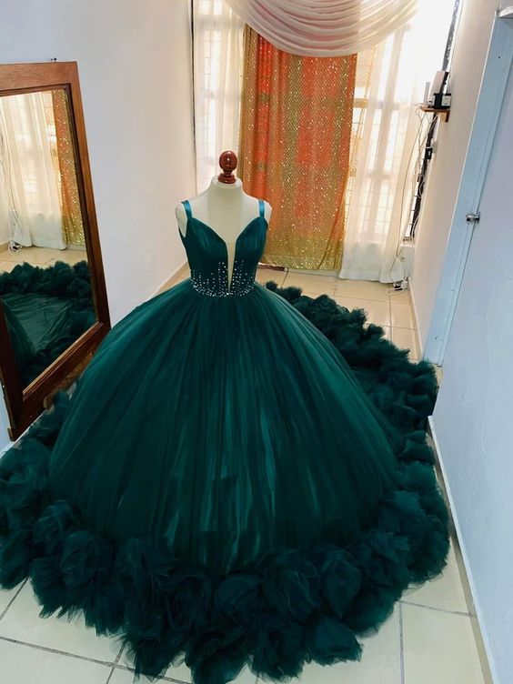 Atemberaubendes Ballkleid aus Tüll mit Schnürung am Rücken, blaugrünes Prinzessinnenkleid mit Rüschen Y1233