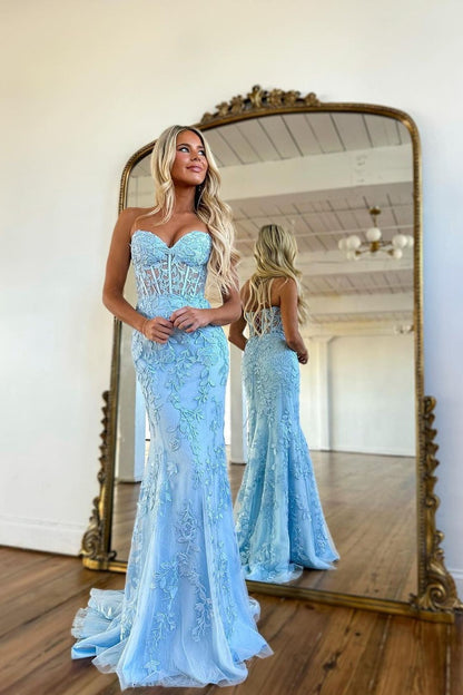 Himmelblaues langes Meerjungfrau-Abendkleid mit Herzausschnitt und Spitze