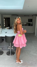 Vestido rosa corto sin tirantes para fiesta de bienvenida, vestido rosa con capas Y1853