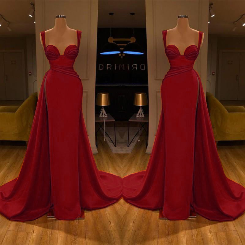 Atemberaubendes langes Meerjungfrau-Ballkleid aus Satin mit Herzausschnitt und hohem Schlitz