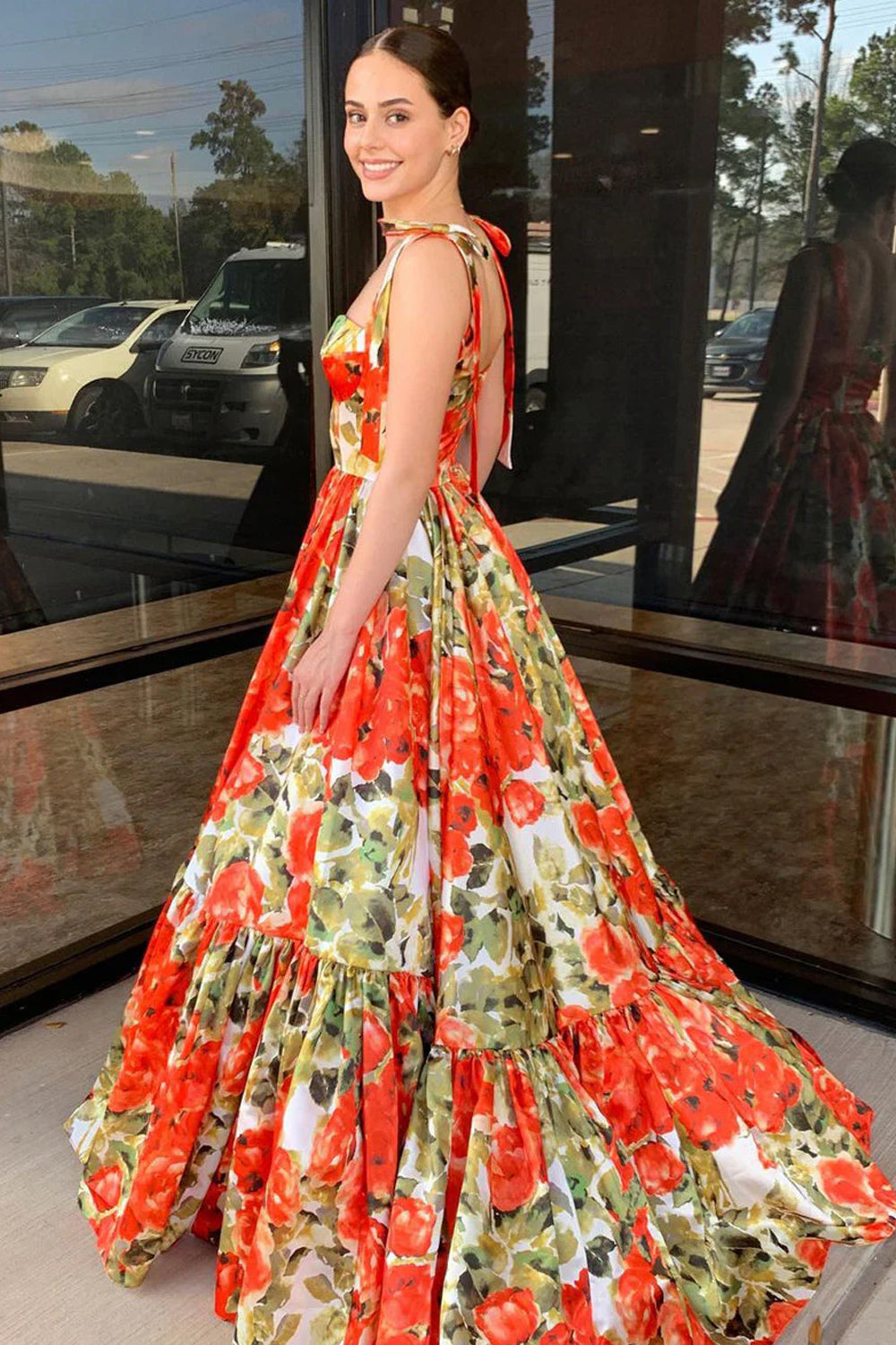 Adara | Vestidos de fiesta largos de satén con escote en forma de corazón y estampado floral en corte A