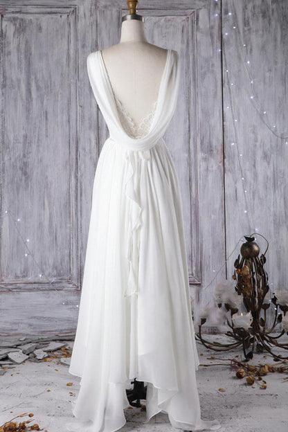 Vestido de novia asequible de gasa con encaje asimétrico y espalda abierta