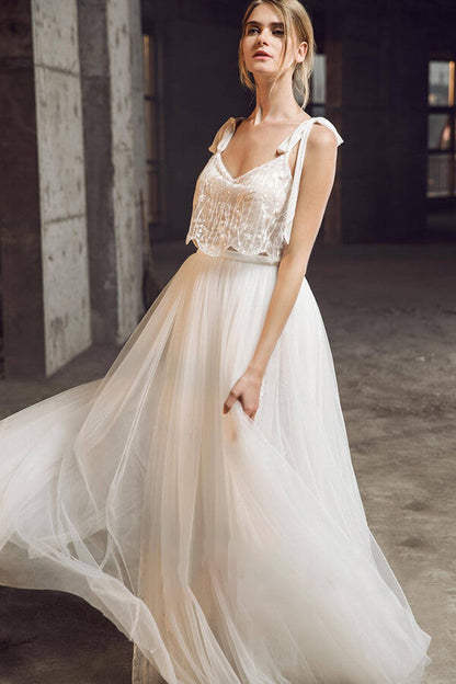 Vestido de novia asequible, largo, corte A, escote en forma de corazón, tul, encaje y espalda descubierta