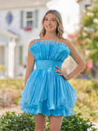 Amaia | Blaues A-Linien-Heimkehrkleid mit trägerlosem, plissiertem, kurzem Stufendesign