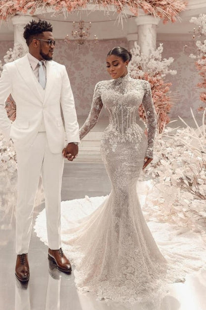 Increíble vestido de novia largo blanco de manga larga con cuello alto y encaje de columna y apliques en la cola