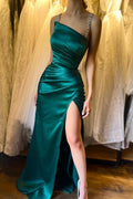 Erstaunliches säulenförmiges ärmelloses Satin-Ballkleid mit Rüschenschlitz