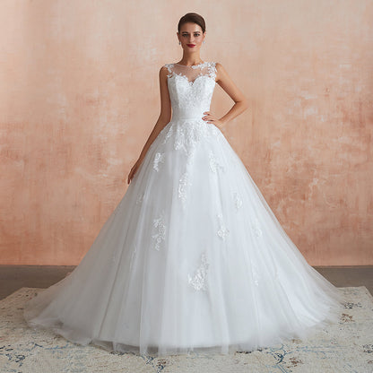 Increíble vestido de novia largo de tul con apliques de encaje y corte A