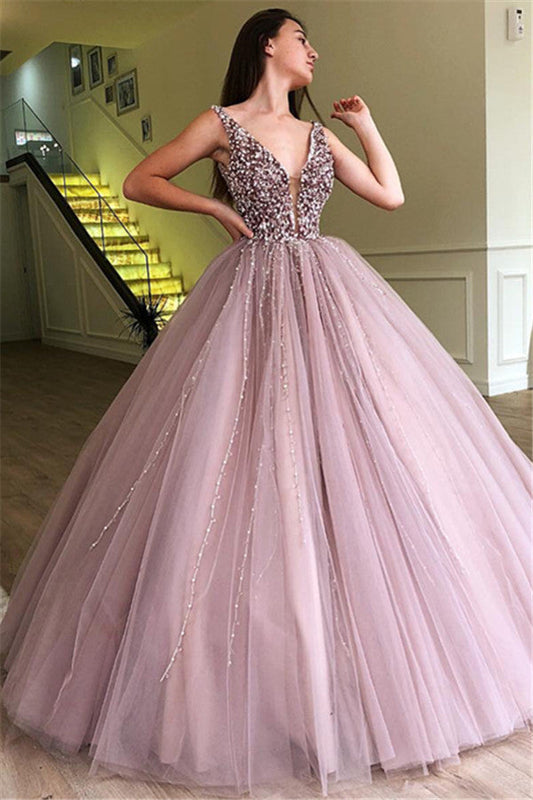 Increíble vestido de fiesta largo de tul con escote en V y cuentas