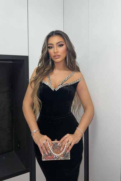 Increíble vestido de fiesta largo negro sin mangas de terciopelo estilo sirena con cristales
