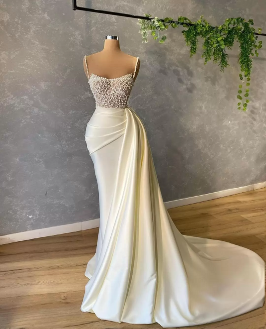 Impresionantes vestidos de fiesta formales de satén con lentejuelas y perlas, largos y sin tirantes, de corte sirena