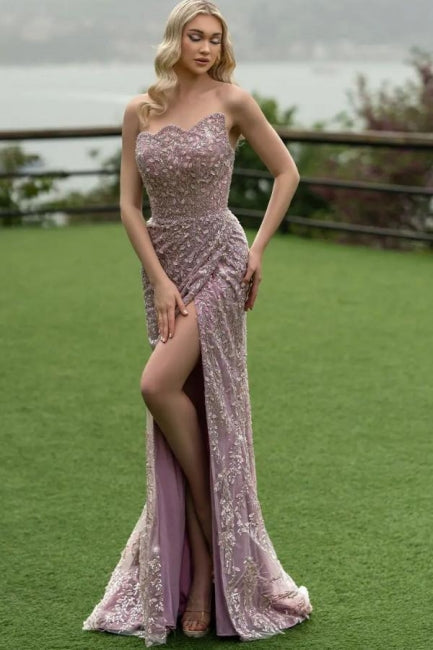 Atractivo vestido de fiesta largo de sirena sin tirantes, de encaje brillante, sin mangas y con abertura